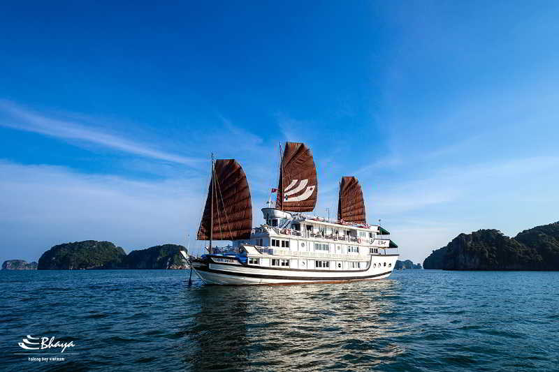 Bhaya Classic Cruises Ha Long Exterior foto